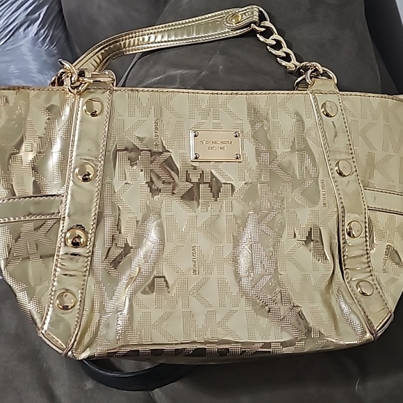 Michael Kors Handbags - MICHAEL KORS BAG